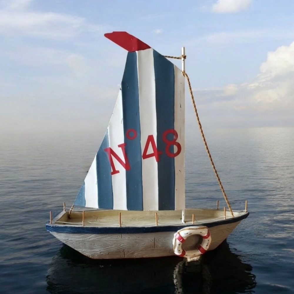 Resin Sailboat Sutton Rowe